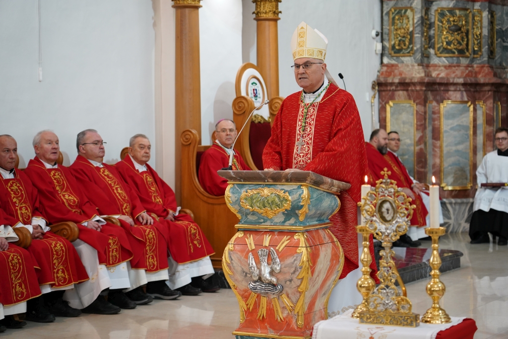 ​Biskup Štironja predsjedao misom proslave Stepinčeva u Varaždinu